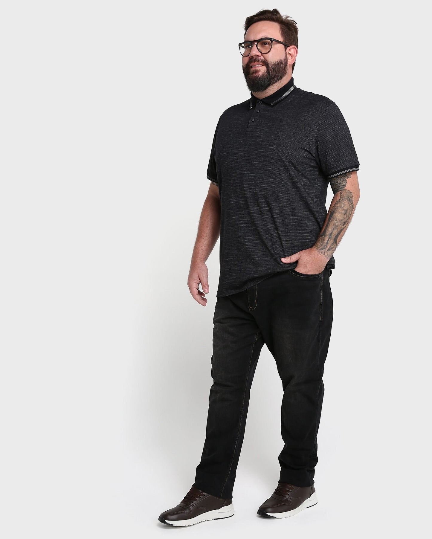 Calça jeans preta de perna reta plus size - Preto