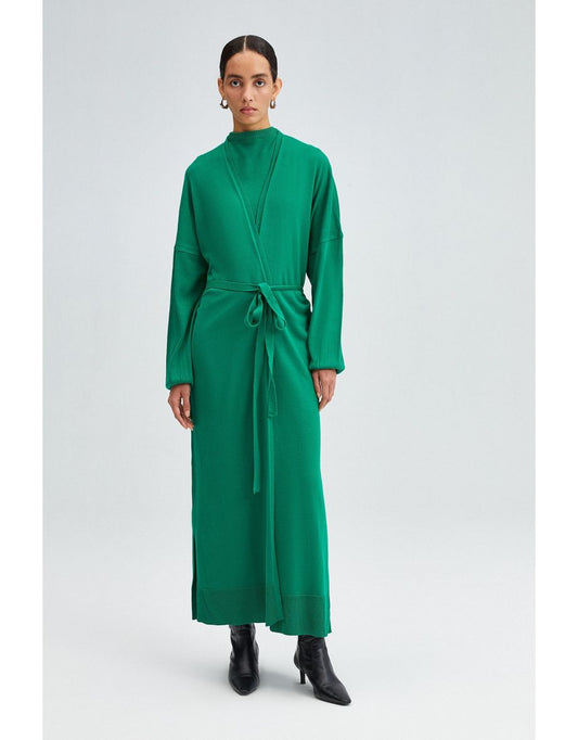 Conjunto de vestido e cardigã de malha