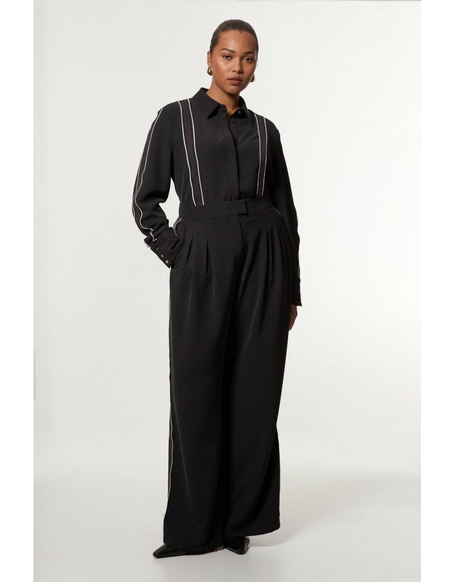 Camisa Plus Size Soft Tailored com borda contrastante