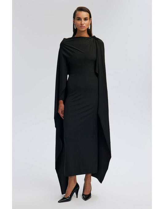 Vestido com capa