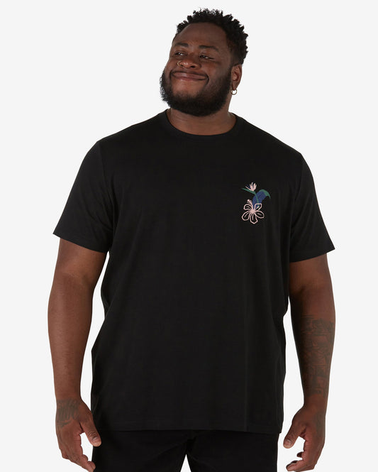 Camiseta masculina de algodão de manga curta Plus Size com estampa floral em preto