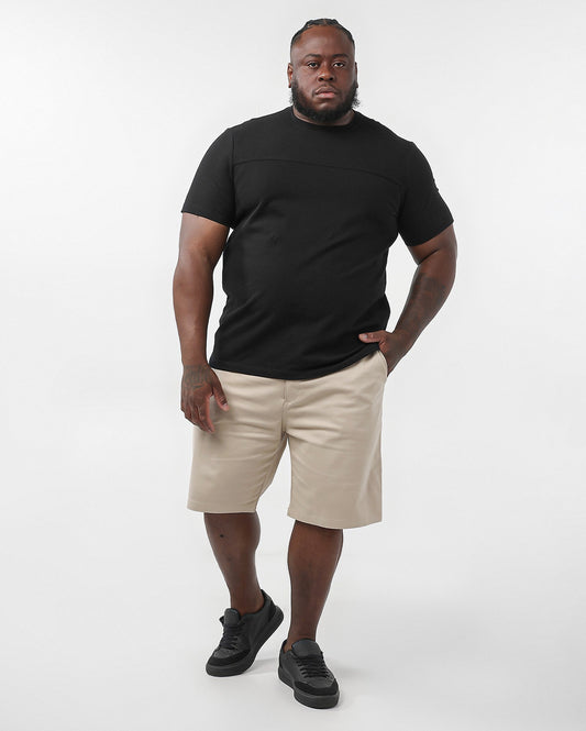 Shorts masculinos de sarja chino plus size com presilhas para cinto em bege | Pool Jeans