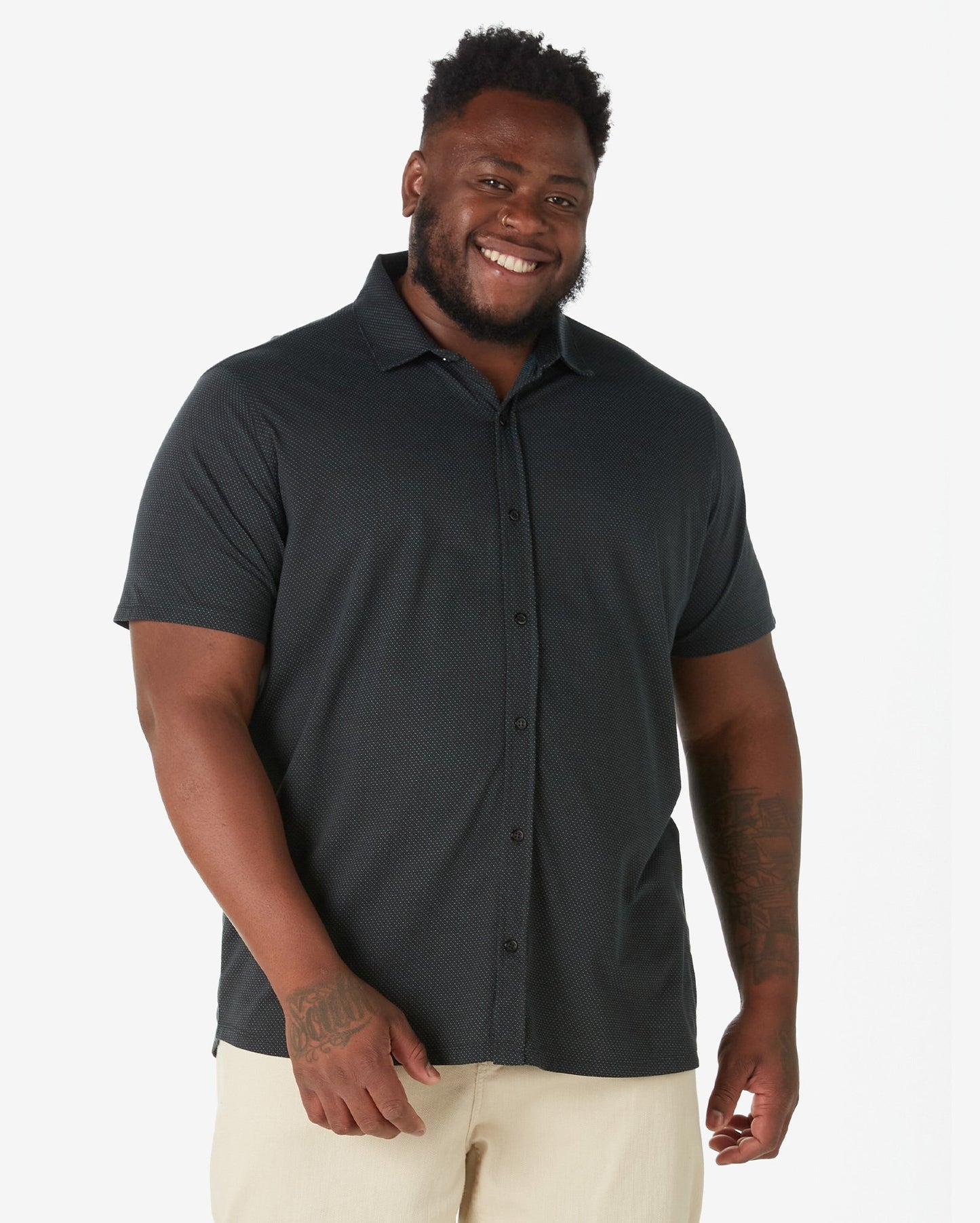 Camicia a pois a maniche corte Plus Size da uomo in nero di Allman By Riachuelo