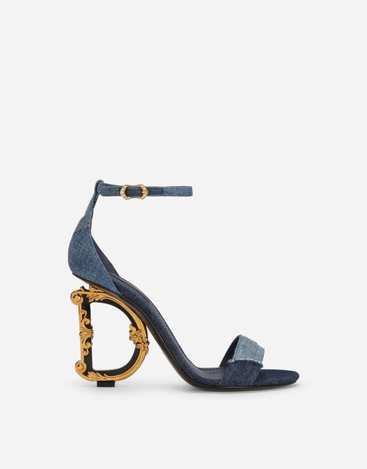 Sandali in denim patchwork con tacco DG barocco
