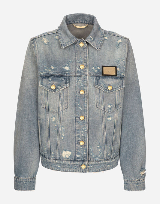 Chaqueta vaquera con etiqueta de marca