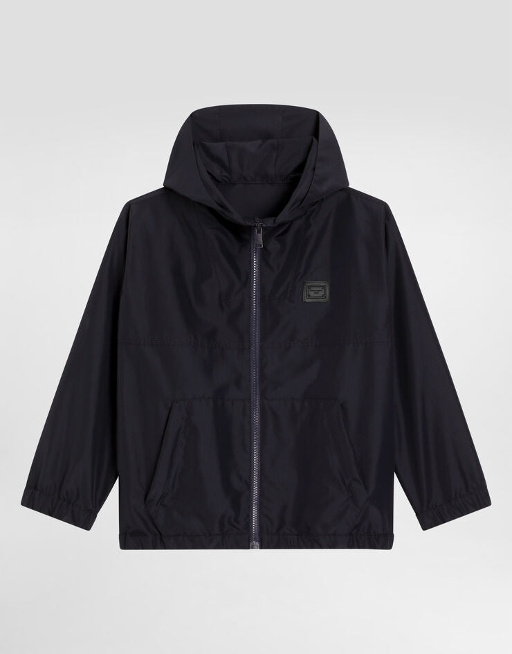 Chaqueta de tejido técnico con etiqueta de marca