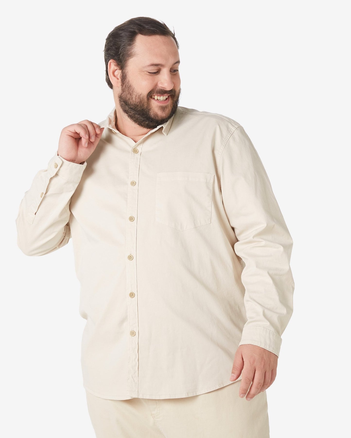 Camisa Masculina Plus Size de Manga Longa com Bolso na cor Bege - Allman by Riachuelo