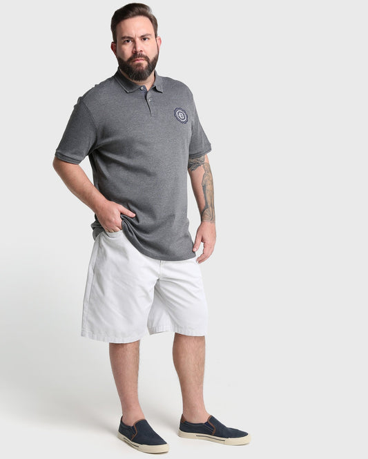 Bermuda de sarja listrada plus size - Cinza