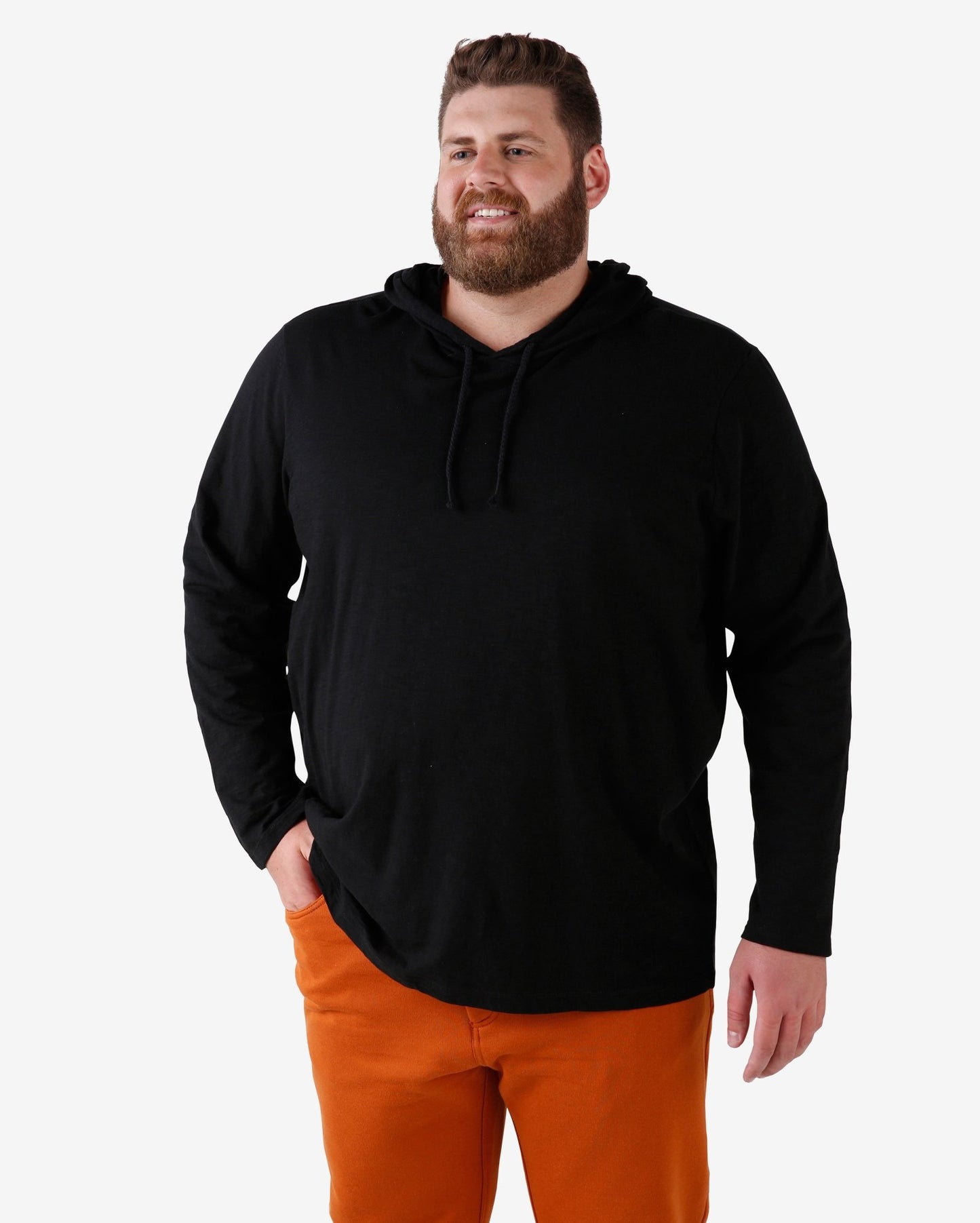 Camiseta com capuz de manga longa Plus Size Allman - Preto