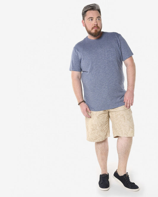 Camiseta plus size com bolso - cinza