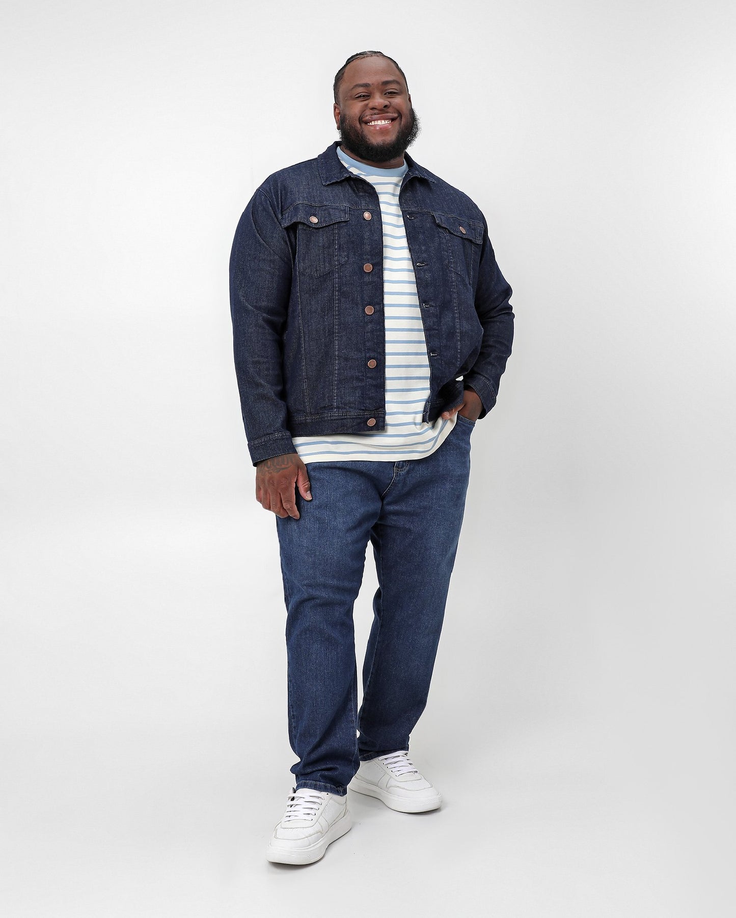 Calças de brim escuras slim plus size masculinas Original Plus da Riachuelo