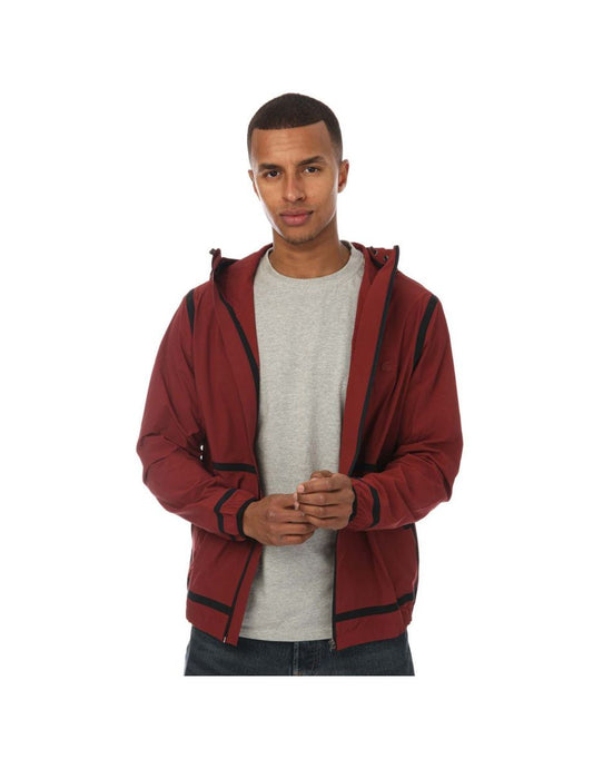 Jaqueta masculina Lacoste vermelha com capuz e zíper leve e letras