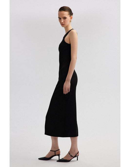 Vestido de malha básico sem mangas