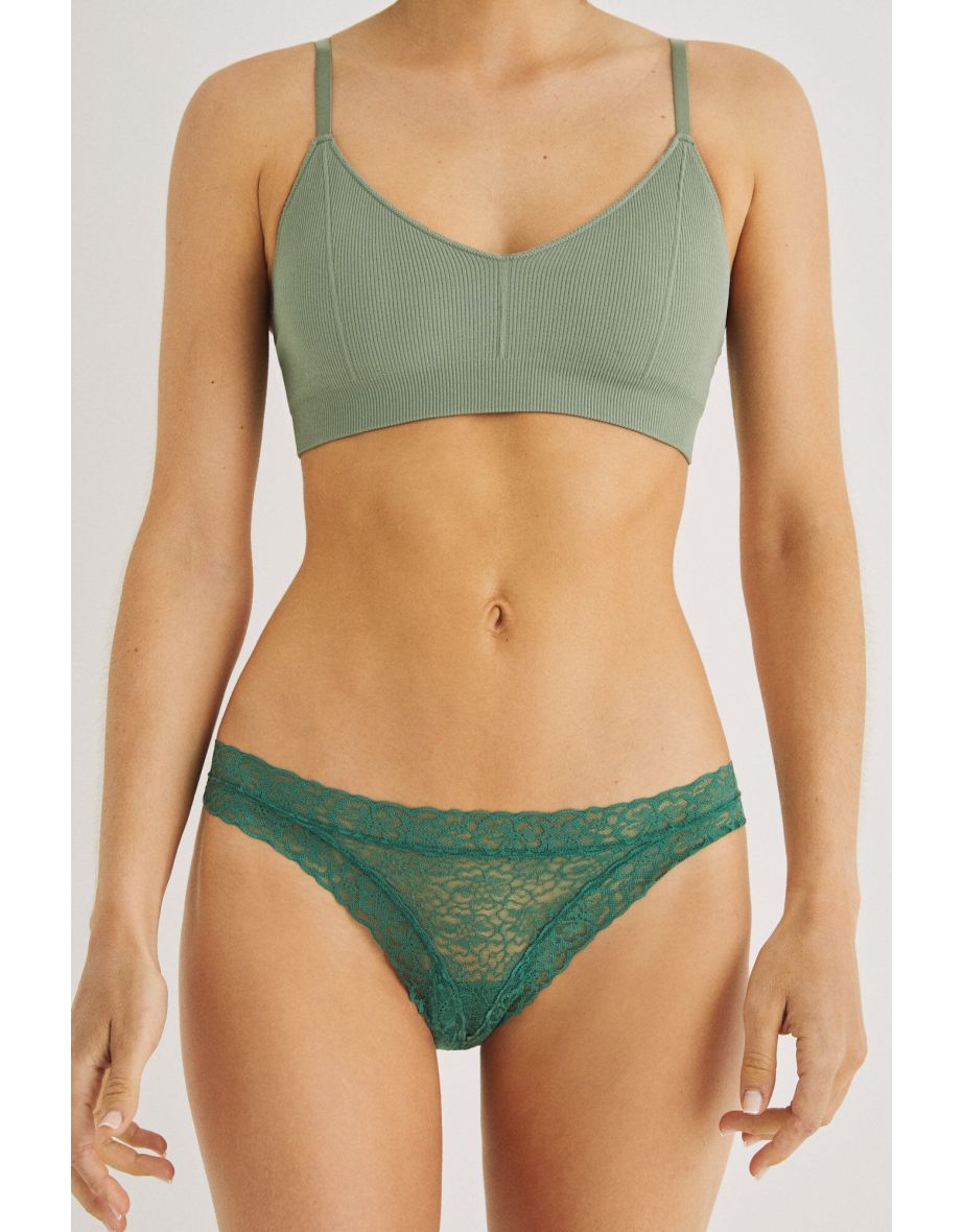 Calcinha de renda verde