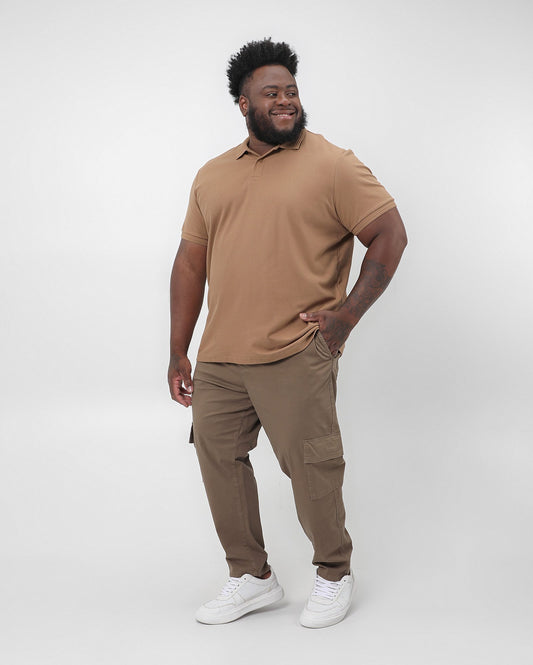 Calça jeans masculina plus size bege com bolsos cargo - Original Plus by Riachuelo