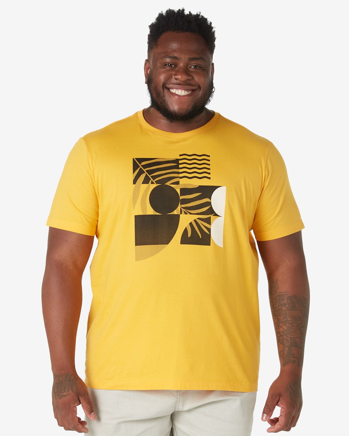 Camiseta masculina Plus Size de manga curta Abstract Yellow da Allman para Riachuelo