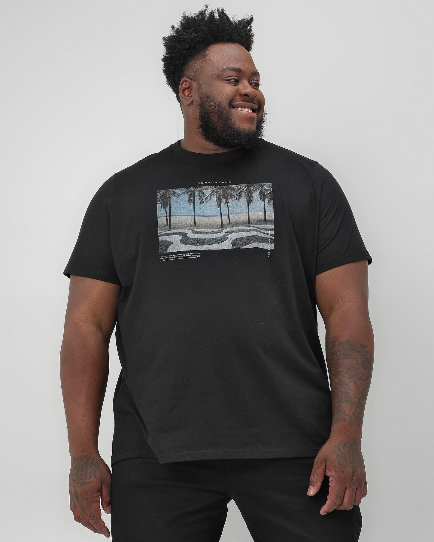 Maglietta Plus Size nera da uomo per marciapiede e spiaggia | Allman by Riachuelo