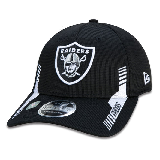 Cappello esclusivo New Era - 9FORTY Stretch Snap Las Vegas Raiders Sideline Tempo freddo Tesa curva Edizione nera