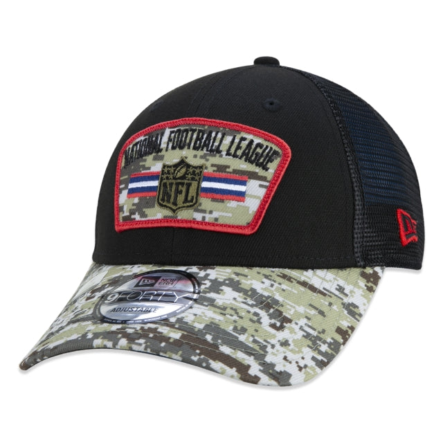 Cappello esclusivo New Era - 9FORTY Trucker NFL Official Logo Salute To Service Snapback Tesa curva Edizione nera